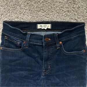 Madewell 9” Mid-rise Skinny Jeans in dark wash